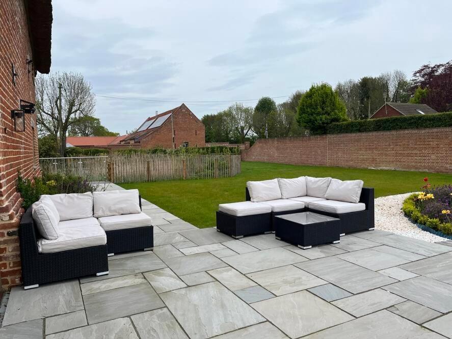 Grange Farm Barn, Filby Villa Luaran gambar